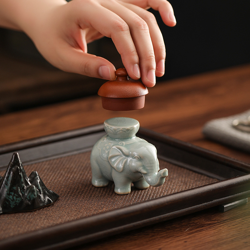 Creative  Elephant Lid Holder  - Unique Table Accessories ulasan dan harga